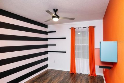 Villa ou maison à vendre à New Port Richey, Floride: 4 chambres, 209.96 m2 № 2222376 - photo 28