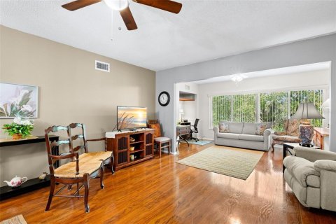 Condominio en venta en Clearwater, Florida, 2 dormitorios, 130.06 m2 № 2101807 - foto 10