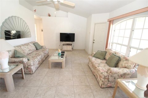 House in Port Charlotte, Florida 3 bedrooms, 117.8 sq.m. № 1724602 - photo 10