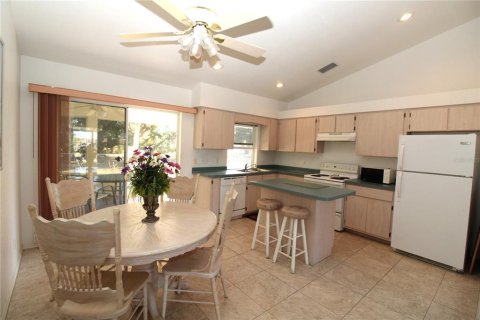 House in Port Charlotte, Florida 3 bedrooms, 117.8 sq.m. № 1724602 - photo 18
