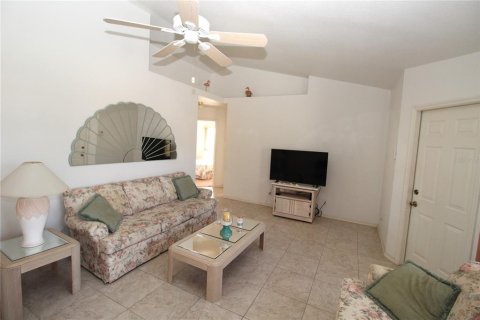 House in Port Charlotte, Florida 3 bedrooms, 117.8 sq.m. № 1724602 - photo 11
