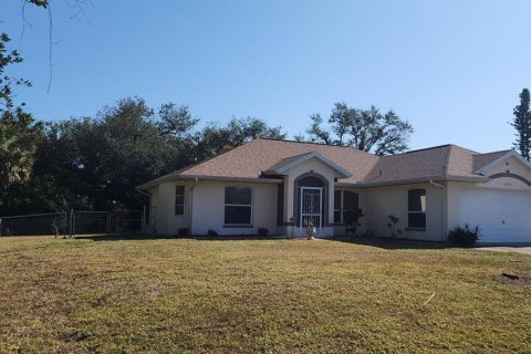 House in Port Charlotte, Florida 3 bedrooms, 117.8 sq.m. № 1724602 - photo 3