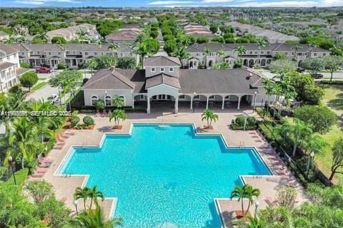 Touwnhouse à louer à Homestead, Floride: 3 chambres, 130.81 m2 № 2028893 - photo 7