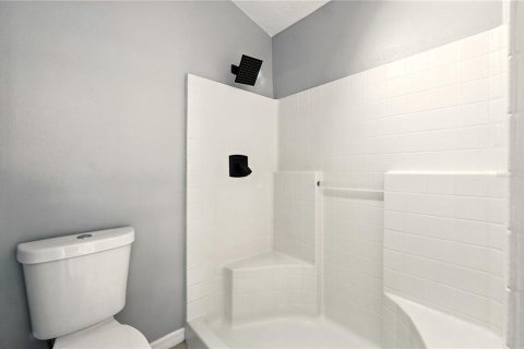 Villa ou maison à louer à Kissimmee, Floride: 3 chambres, 144.83 m2 № 2379233 - photo 28