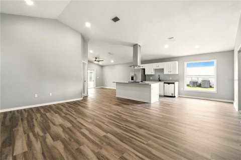 Villa ou maison à louer à Kissimmee, Floride: 3 chambres, 144.83 m2 № 2379233 - photo 6