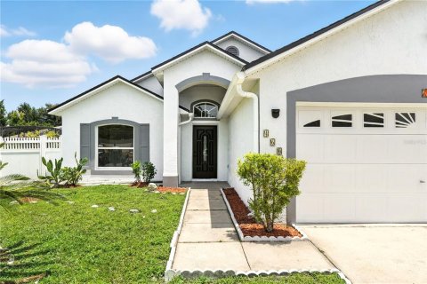 Villa ou maison à louer à Kissimmee, Floride: 3 chambres, 144.83 m2 № 2379233 - photo 3