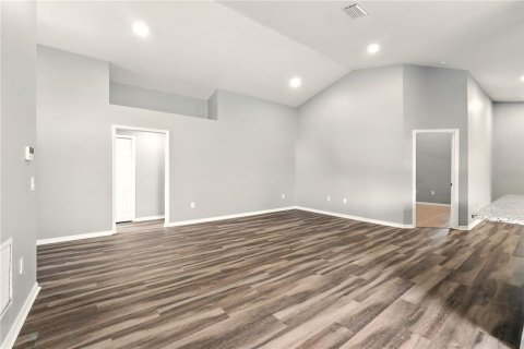 Villa ou maison à louer à Kissimmee, Floride: 3 chambres, 144.83 m2 № 2379233 - photo 10