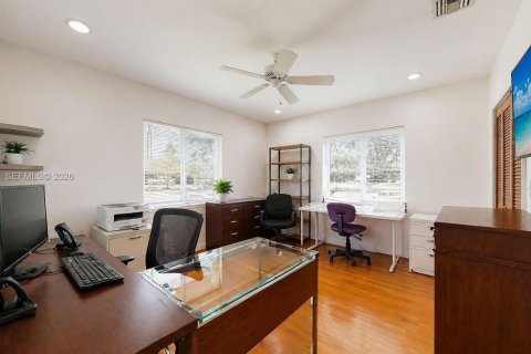 Propiedad comercial en venta en Homestead, Florida № 2091132 - foto 13