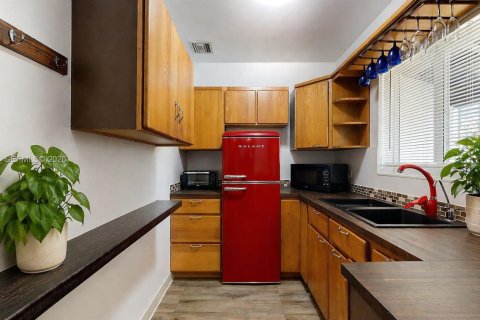 Propiedad comercial en venta en Homestead, Florida № 2091132 - foto 7