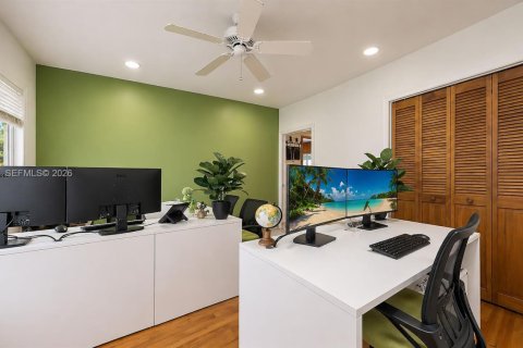 Propiedad comercial en venta en Homestead, Florida № 2091132 - foto 8