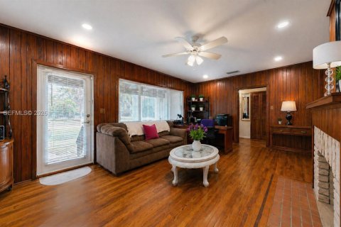 Propiedad comercial en venta en Homestead, Florida № 2091132 - foto 5