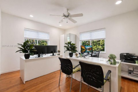 Propiedad comercial en venta en Homestead, Florida № 2091132 - foto 10