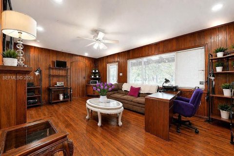 Propiedad comercial en venta en Homestead, Florida № 2091132 - foto 6