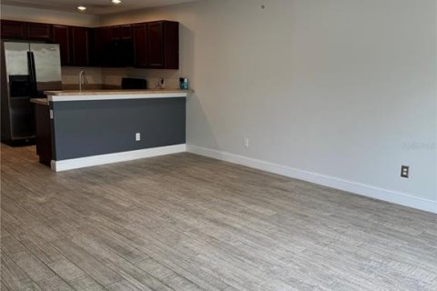 Adosado en alquiler en Orlando, Florida, 3 dormitorios, 138.89 m2 № 1786348 - foto 4