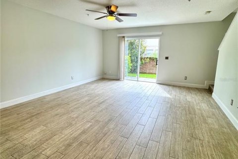 Adosado en alquiler en Orlando, Florida, 3 dormitorios, 138.89 m2 № 1786348 - foto 2