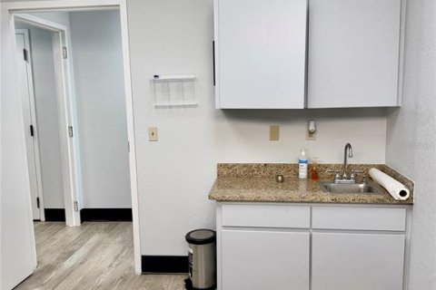 Снять в аренду коммерческую недвижимость в Себринг, Флорида 3981.42м2, № 1782489 - фото 17