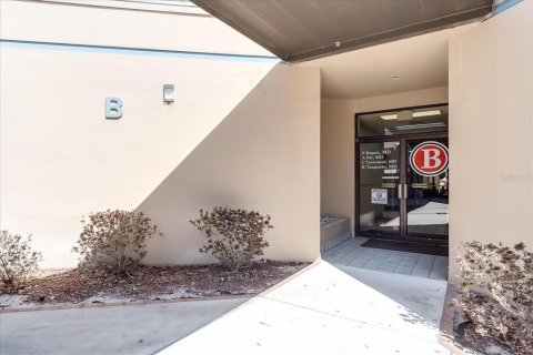 Propiedad comercial en alquiler en Sebring, Florida, 3981.42 m2 № 1782489 - foto 3