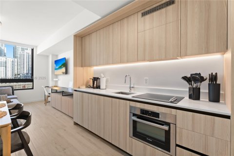 Copropriété à vendre à Miami, Floride: 1 chambre № 2052318 - photo 12