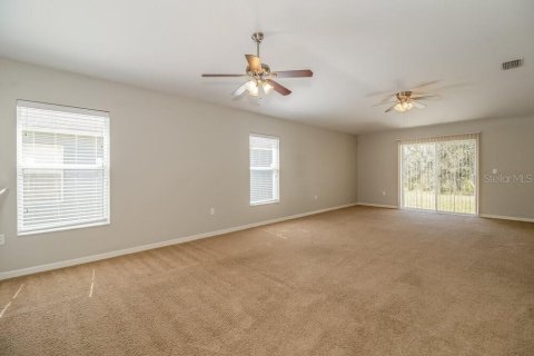 Villa ou maison à louer à Wesley Chapel, Floride: 3 chambres, 164.99 m2 № 2426878 - photo 3