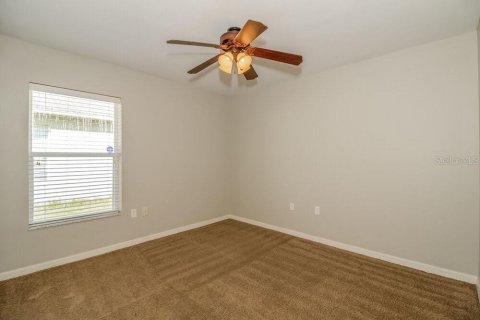 Villa ou maison à louer à Wesley Chapel, Floride: 3 chambres, 164.99 m2 № 2426878 - photo 7