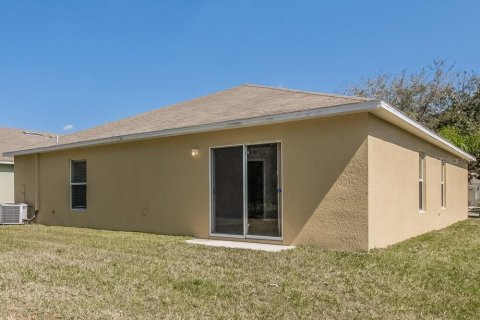 Villa ou maison à louer à Wesley Chapel, Floride: 3 chambres, 164.99 m2 № 2426878 - photo 15