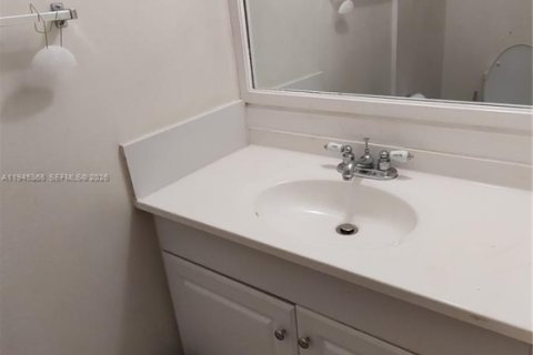 Touwnhouse à vendre à Plantation, Floride: 3 chambres, 157 m2 № 2001807 - photo 11