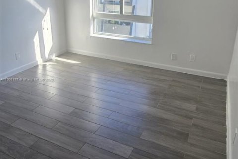 Apartamento en alquiler en Cutler Bay, Florida, 2 dormitorios, 69.68 m2 № 2019439 - foto 14