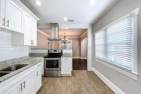 House in Tampa, Florida 2 bedrooms, 124.49 sq.m. № 1869593 - photo 20