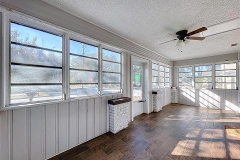 House in Tampa, Florida 2 bedrooms, 124.49 sq.m. № 1869593 - photo 5