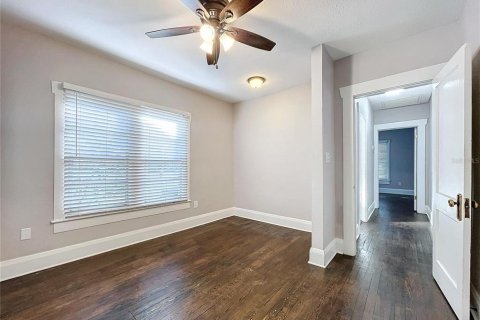 House in Tampa, Florida 2 bedrooms, 124.49 sq.m. № 1869593 - photo 24