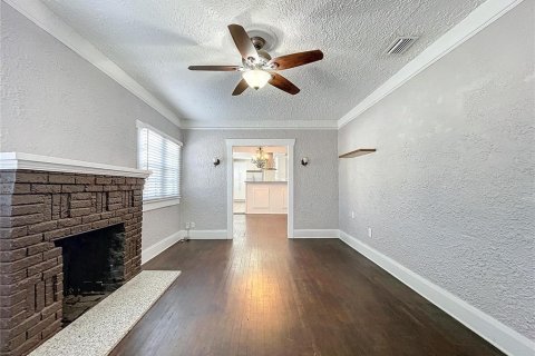 House in Tampa, Florida 2 bedrooms, 124.49 sq.m. № 1869593 - photo 8