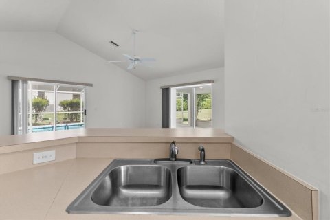 House in Lecanto, Florida 3 bedrooms, 142.51 sq.m. № 1750971 - photo 11