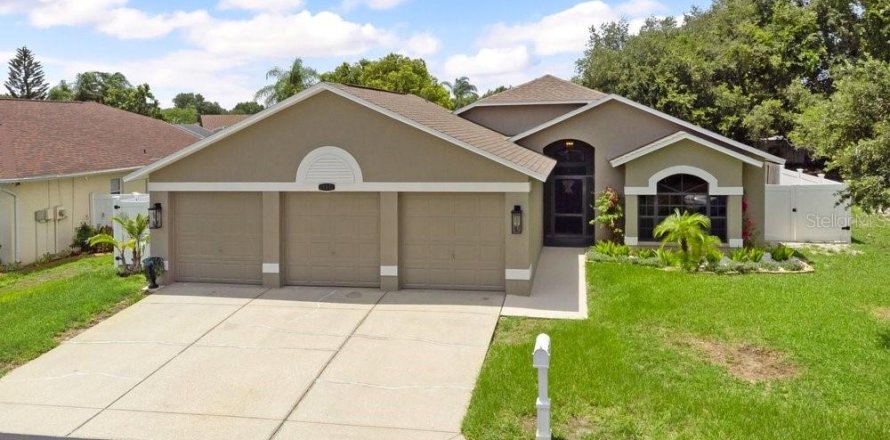 Casa en New Port Richey, Florida 3 dormitorios, 131.18 m2 № 2223436