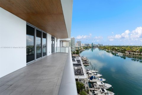 Condominio en venta en Miami Beach, Florida, 2 dormitorios, 120.68 m2 № 1749004 - foto 10