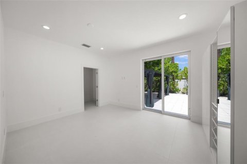 House in Sarasota, Florida 4 bedrooms, 283.07 sq.m. № 1822292 - photo 29