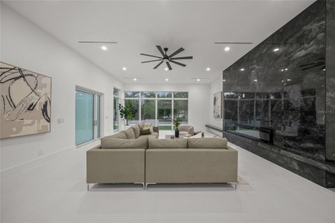 House in Sarasota, Florida 4 bedrooms, 283.07 sq.m. № 1822292 - photo 6
