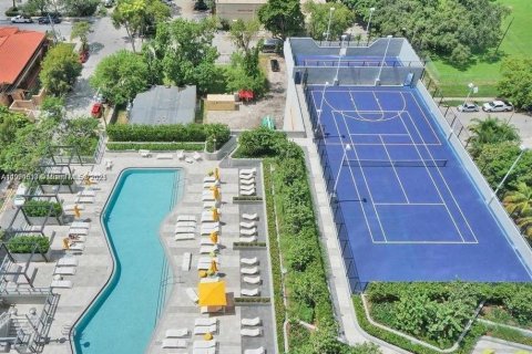 Condo in Miami, Florida, 1 bedroom  № 1956328 - photo 27