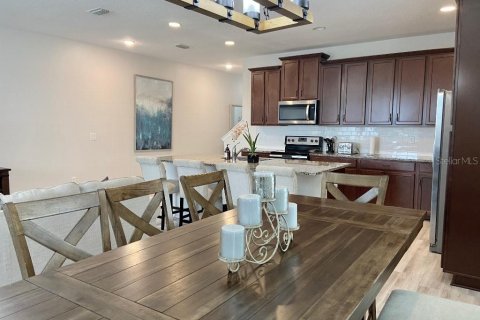 Touwnhouse à vendre à Kissimmee, Floride: 5 chambres, 213.12 m2 № 1817474 - photo 22
