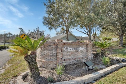 Duplex in DeLand, Florida 3 bedrooms, 186.73 sq.m. № 1520545 - photo 2