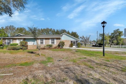 Duplex in DeLand, Florida 3 bedrooms, 186.73 sq.m. № 1520545 - photo 7