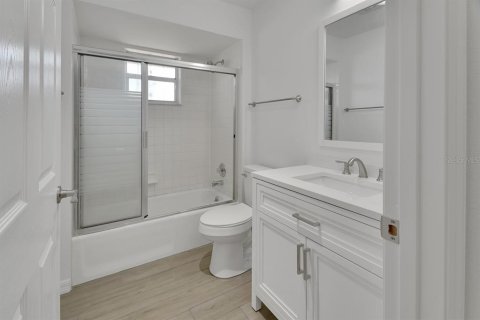Duplex in DeLand, Florida 3 bedrooms, 186.73 sq.m. № 1520545 - photo 16