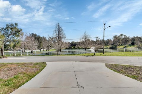 Duplex in DeLand, Florida 3 bedrooms, 186.73 sq.m. № 1520545 - photo 6