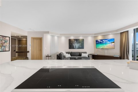 Condominio en alquiler en Aventura, Florida, 2 dormitorios, 150.69 m2 № 2030578 - foto 9