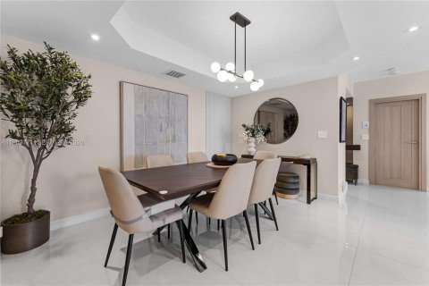 Condominio en alquiler en Aventura, Florida, 2 dormitorios, 150.69 m2 № 2030578 - foto 17