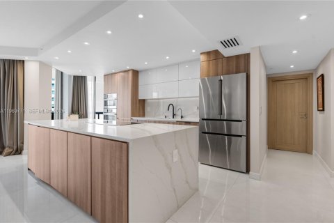 Condominio en alquiler en Aventura, Florida, 2 dormitorios, 150.69 m2 № 2030578 - foto 6