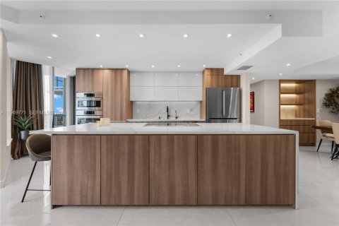 Condominio en alquiler en Aventura, Florida, 2 dormitorios, 150.69 m2 № 2030578 - foto 5