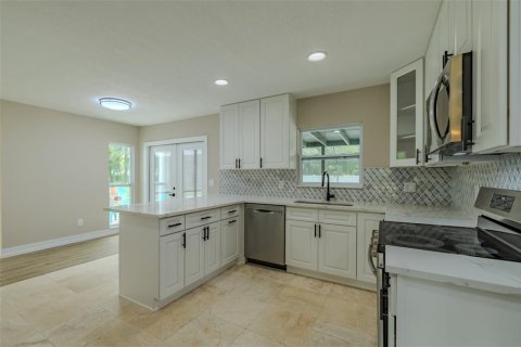 Casa en venta en Wesley Chapel, Florida, 3 dormitorios, 227.61 m2 № 1773608 - foto 30