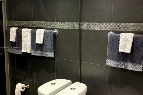 Condominio en venta en Miami Beach, Florida, 2 dormitorios, 95.69 m2 № 1972248 - foto 29