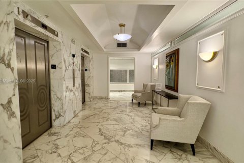 Condominio en venta en Miami Beach, Florida, 2 dormitorios, 95.69 m2 № 1972248 - foto 6