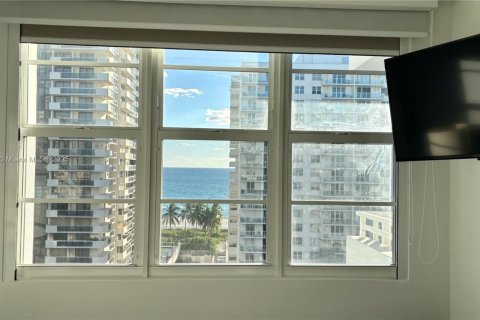 Condominio en venta en Miami Beach, Florida, 2 dormitorios, 95.69 m2 № 1972248 - foto 28